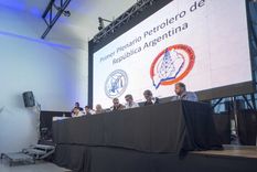 Primer Plenario de Sindicatos Petroleros de la República Argentina en busca de garantizar la industria para el 2017