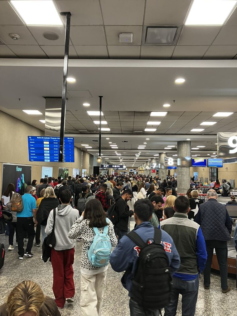 Así estaba el aeropuerto al momento de la amenaza