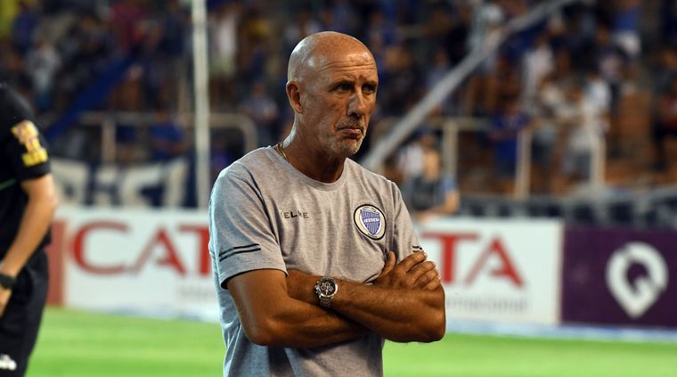 Oldrá, uno de los cuatro técnicos que tuvo el Tomba en este semestre.