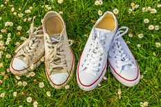 Consejos para lavar zapatillas blancas Foto: Shutterstock