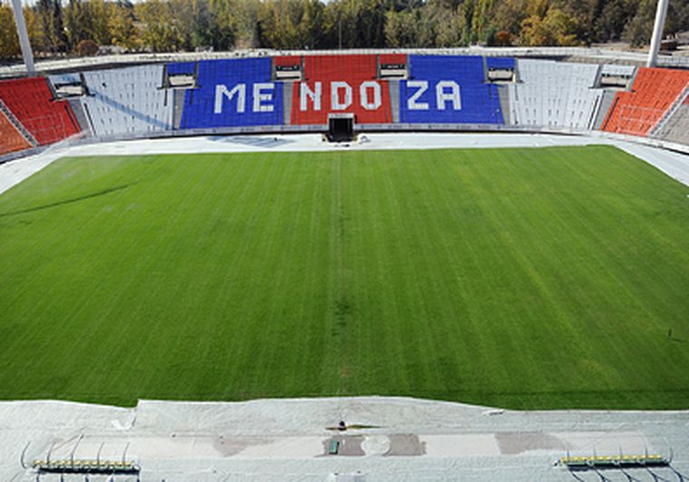 El estadio Malvinas Argentinas. Foto: Nacho Gaffuri/MDZ