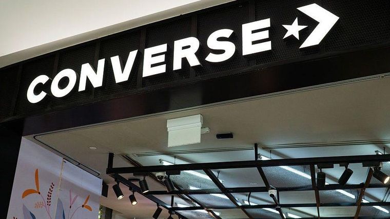 Una foto publicada en la cuenta de Instagram de Converse fue descrita como una imagen que evocaba al KKK.
