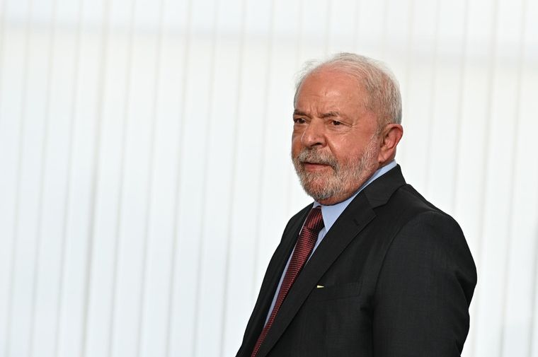 El Gobierno de Lula da Silva propuso un plan para aumentar la carga fiscal sobre los grandes ingresos y mantener las exenciones para los sectores más bajos Foto: EFE