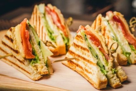 Este sándwich de pollo es ideal para una cena liviana Foto: Shutterstock Este sándwich de pollo es ideal para una cena liviana Foto: Shutterstock