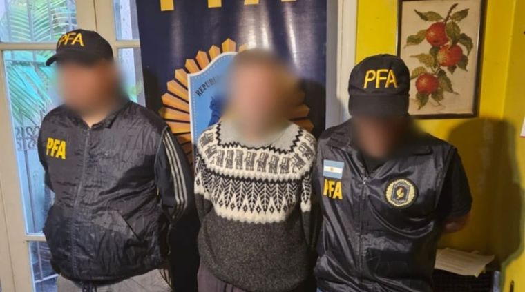 Detuvieron a dos hombres por amenazar al embajador de Estados Unidos y a su familia