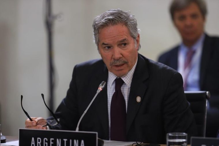 El canciller argentino, Felipe Solá.