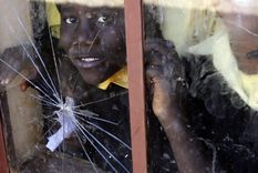 sudafrica cierra 16 escuelas por violencia