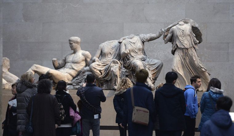 Algunos de los mármoles del Partenón griego, en el Museo Británico. Foto: Efe.