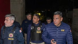 Separaron a un alto jefe policial tras agredir públicamente a su esposa en Córdoba.