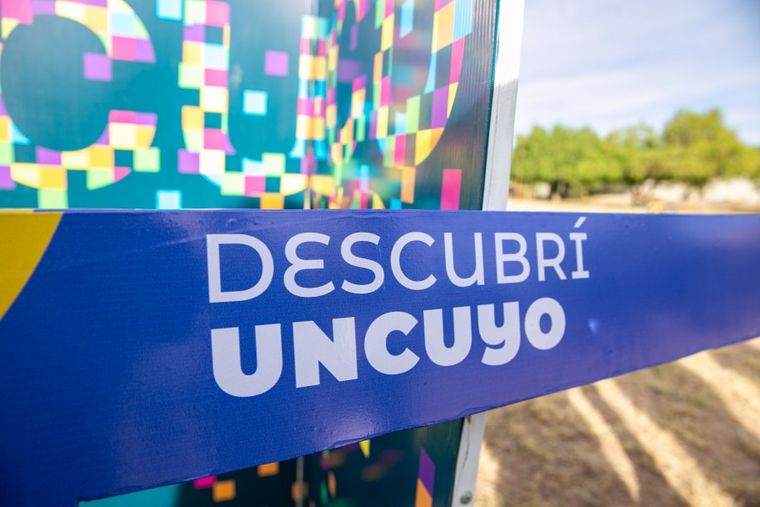 Con un enfoque integral, el portal ofrece más de 140 opciones académicas. Con un enfoque integral, el portal ofrece más de 140 opciones académicas.