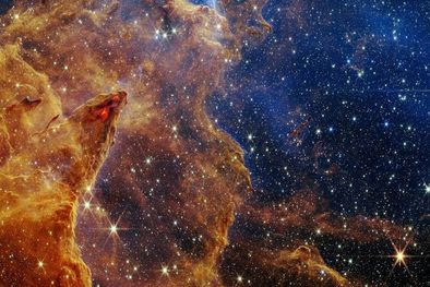 MDZol | Los pilares son nubes densas de hidrógeno y polvo Foto: NASA/ESA/CSA/STSCI
