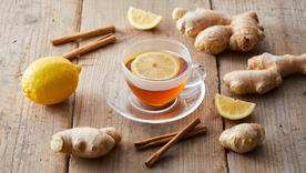 Un té de limón y jengibre es un buen aliado.