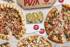 Pizza Hut Pizza Hut Foto: Uber Eats Pizza Hut Pizza Hut Foto: Uber Eats
