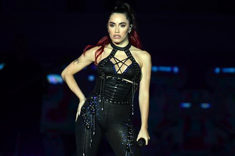 Impactante show de Lali Espósito en San Juan tras la alarma por amenaza de bomba. Impactante show de Lali Espósito en San Juan tras la alarma por amenaza de bomba.