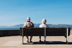 Científicos alertan que la esperanza de vida al nacer entró en una curva descendente que ya lleva más dos años. Foto: Unsplash