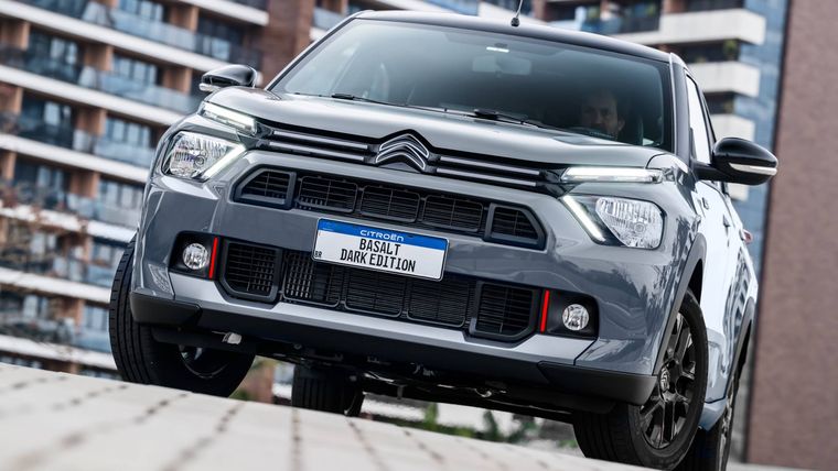 Nuevo Citroën Basalt Dark Edition 2026: diseño oscuro y motor Turbo 200