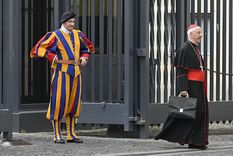 La Capilla Sixtina ya se prepara para recibir a los cardenales que deberán elegir al sucesor de Francisco. Foto: EFE