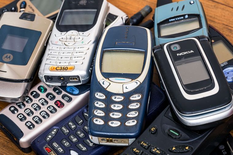 Un teléfono antiguo puede convertirse en cámara de seguridad doméstica y reducir riesgos para tu dispositivo principal. Un teléfono antiguo puede convertirse en cámara de seguridad doméstica y reducir riesgos para tu dispositivo principal.