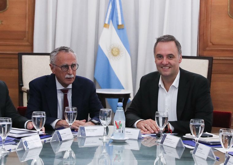 Adorni reunido este martes con Lugones en Casa Rosada Adorni reunido este martes con Lugones en Casa Rosada
