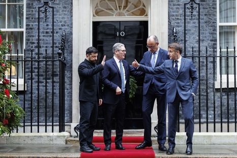 Los cuatro mandatarios se reunieron en Londres, donde mostraron su apoyo hacía Volodímir Zelenski.