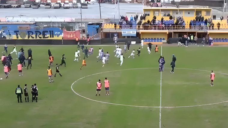 Futbolistas de Dock Sud y Sacachispas terminaron a las piñas. Foto: TyC Sports