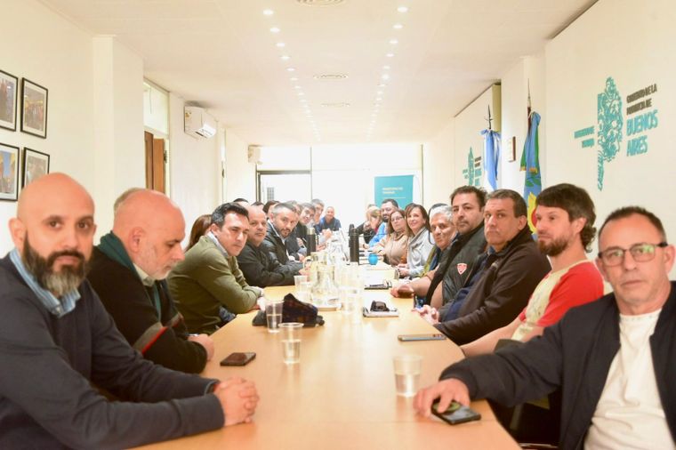 En el reinicio de las paritarias estatales bonaerenses los gremios fijaron postura frente a los representantes de Axel Kicillof