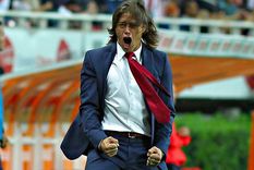 en mexico mostraron el nuevo look extravagante de matias almeyda