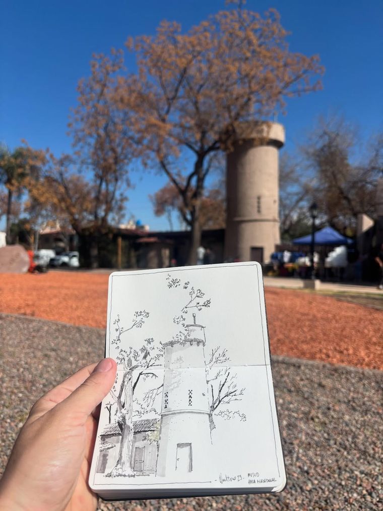 Croquis en el Museo del área fundacional de Mendoza. Otra salida con los amigos de @urbansketchers.mendoza y @_walterio Croquis en el Museo del área fundacional de Mendoza. Otra salida con los amigos de @urbansketchers.mendoza y @_walterio