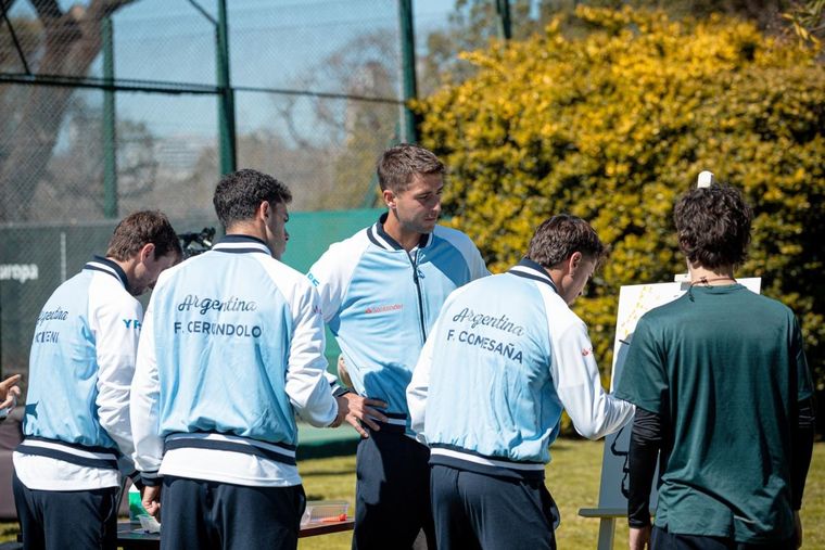 El equipo argentino de Copa Davis se enfoca en el duelo ante Alemania por los cuartos de final del torneo.