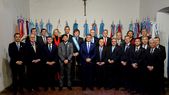 El Gobierno trabaja en un reencuentro de Javier Milei con gobernadores afines para dar una muestra de gobernabilidad. El Gobierno trabaja en un reencuentro de Javier Milei con gobernadores afines para dar una muestra de gobernabilidad.