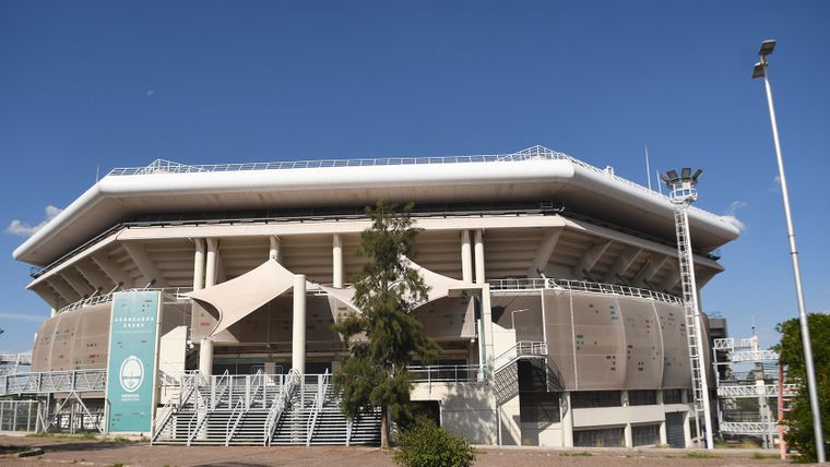 La empresa Fénix se hará cargo de las obras en el Aconcagua Arena.