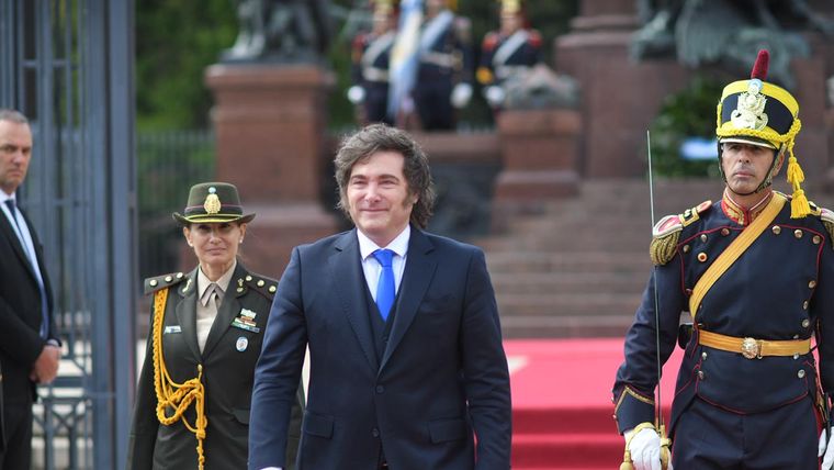 El presidente Javier Milei encabezó un homenaje por el natalicio de José de San Martín.