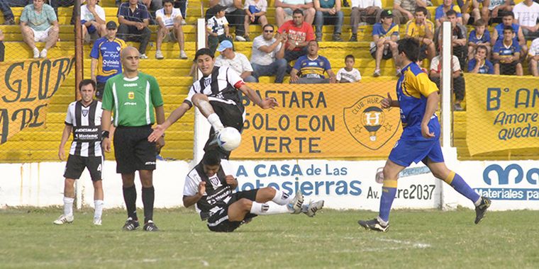 El Globo no levanta y sigue sin poder ganar. Foto: Mathias Guijarro/Mediamza.com