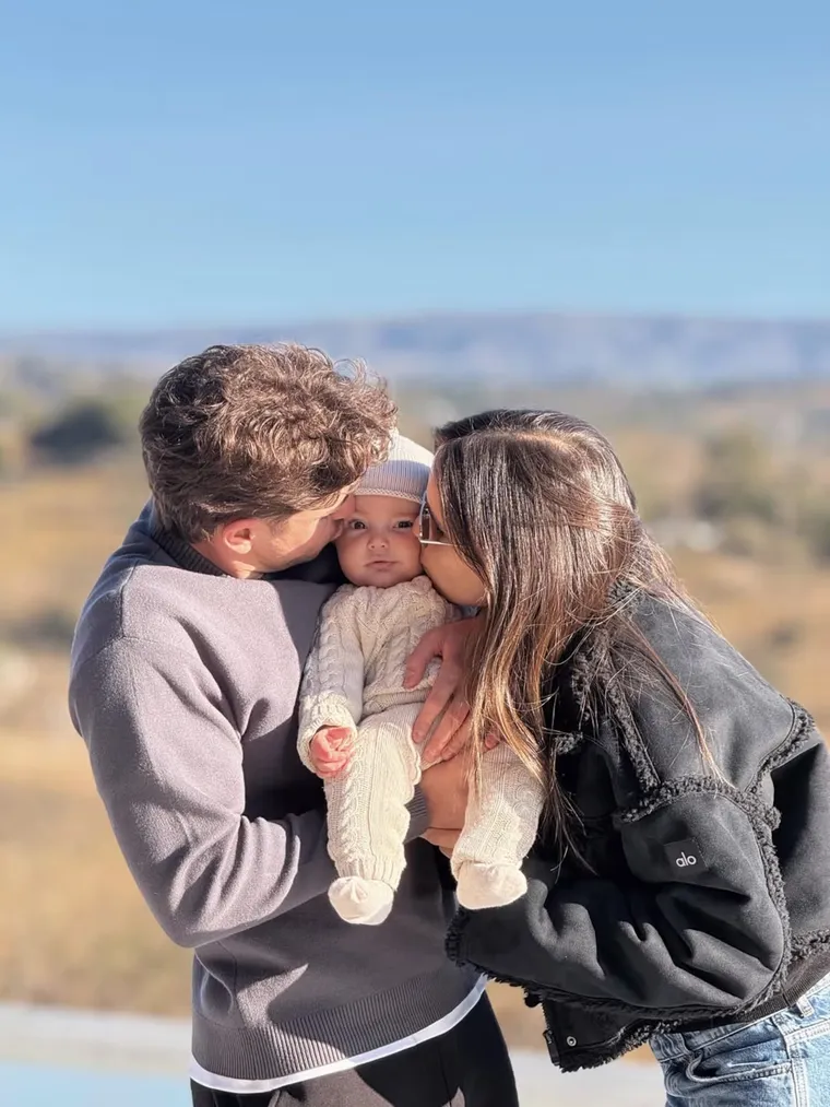 La familia reunida. La familia reunida.