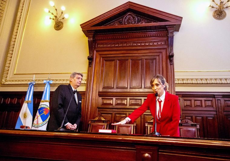 Horacio Rosatti toma juramento a Anabel Fernández Sagasti como integrante del Consejo de la Magistratura.