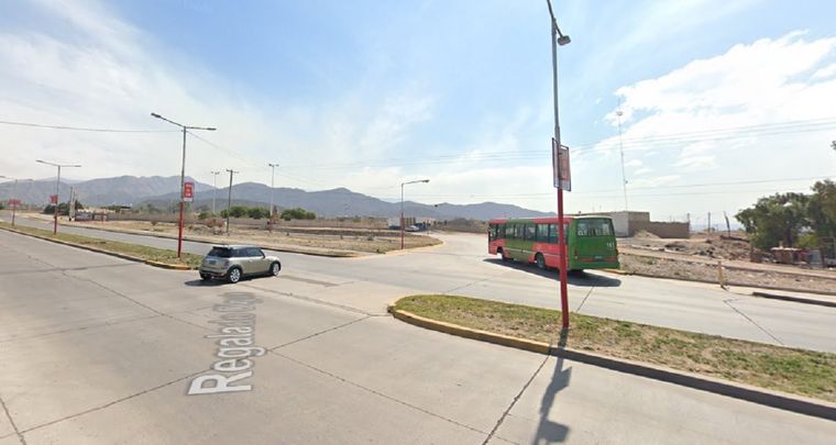 El hombre fue atropellado cuando intentó cruzar la calle Regalado Olguín de Las Heras