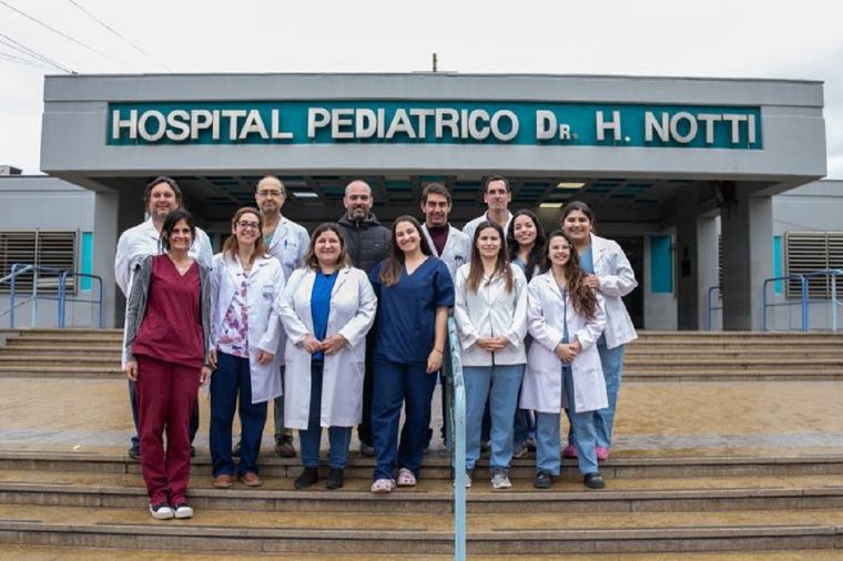 El equipo médico que participó del procedimiento. Foto: Prensa Mendoza