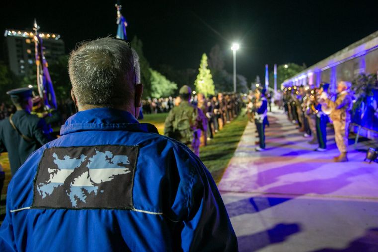 El Memorial de Malvinas del Parque Central será escenario de una emotiva tarde en honor a los veteranos y caídos en la gesta de 1982.