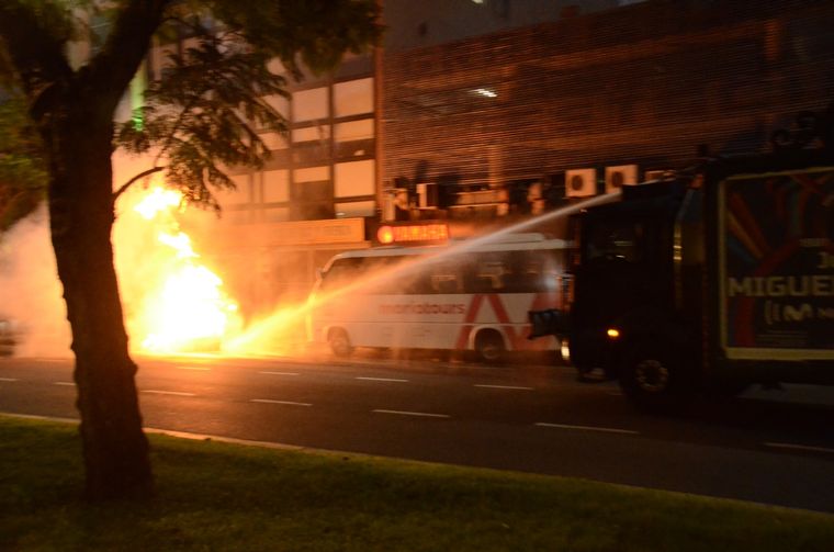 Varios heridos durante el operativo de las fuerzas de seguridad frente el Congreso. Foto: Juan Mateo Aberastain / MDZ