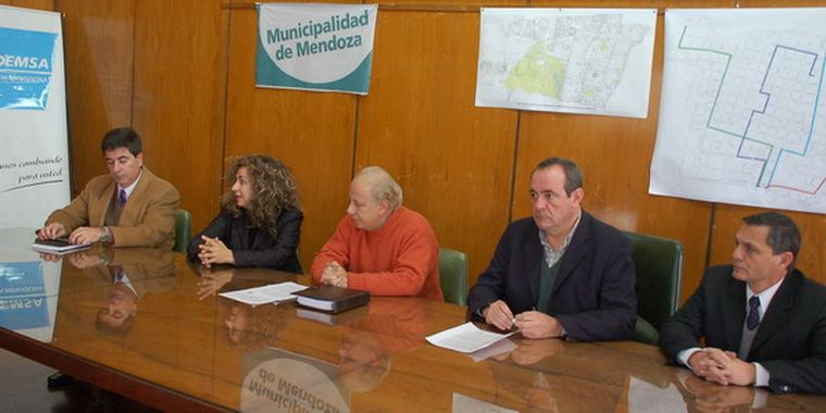 El Plan eléctrico prevé la ampliación, remodelación y renovación tecnológica de la red de media y baja tensión de los puntos más críticos de la ciudad. Foto: Gentileza Municipalidad de Capital