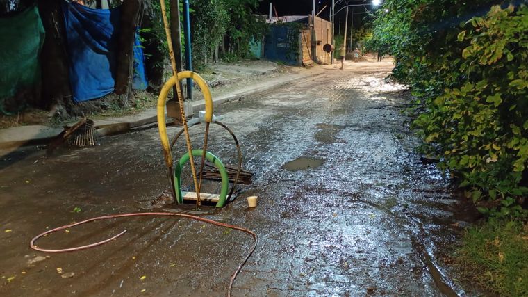 Vecinos del barrio compartieron imágenes de como se encontraban las calles tras la tormenta. Vecinos del barrio compartieron imágenes de como se encontraban las calles tras la tormenta.