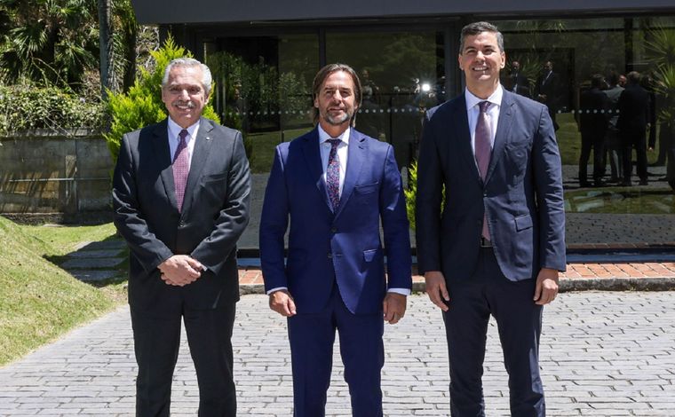 El presidente Alberto Fernández se reunió con sus pares de Uruguay y Paraguay Foto: Gentileza Casa Rosada