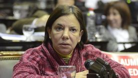 Sandra Mendoza fue ministra de Salud de la provincia de Chaco entre noviembre de 2008 y mayo de 2009. Sandra Mendoza fue ministra de Salud de la provincia de Chaco entre noviembre de 2008 y mayo de 2009.