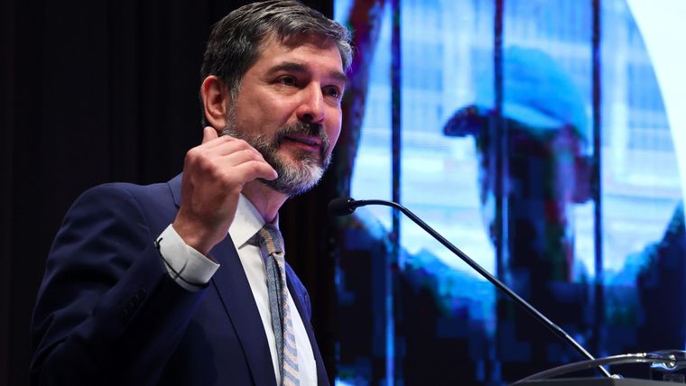 Daniel Johnson dice que todos los candidatos en Chile han leído el temor de la población al delito "y lo utilizan con fuerza".