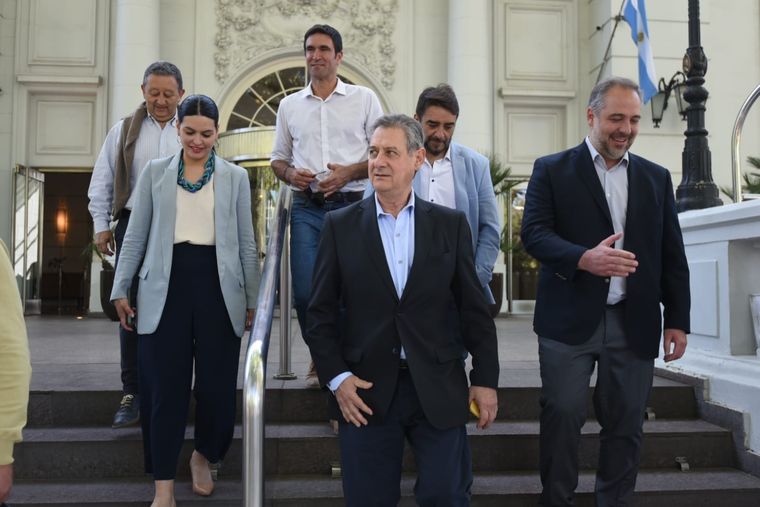 Los intendentes del PJ Foto: Maximiliano Ríos / MDZ