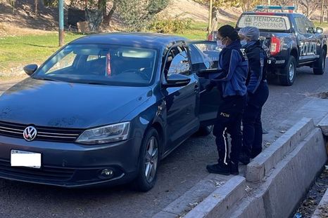 horas de terror en godoy cruz: lo asaltaron y lo secuestraron en su propio auto horas de terror en godoy cruz: lo asaltaron y lo secuestraron en su propio auto