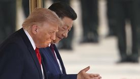 Donald Trump y Xi Jinping caminan juntos a la par. Foto Efe Donald Trump y Xi Jinping caminan juntos a la par. Foto Efe