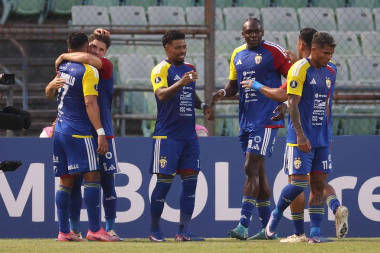 La UCV sorprendió y ganó en su debut en la Copa Libertadores. La UCV sorprendió y ganó en su debut en la Copa Libertadores.