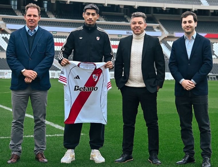 Juan Portillo fue anunciado como jugador de River Plate.
