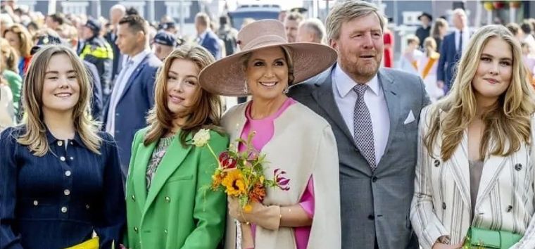 Máxima de los Países Bajos y sus hijas celebraron el cumpleaños del rey con mucho estilo. Foto: Instagram